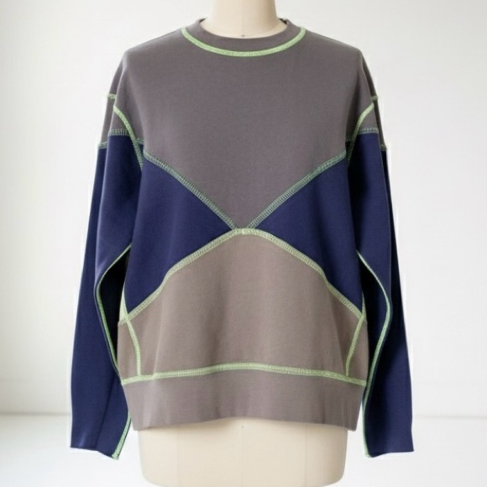 Patch stitch sweatshirt